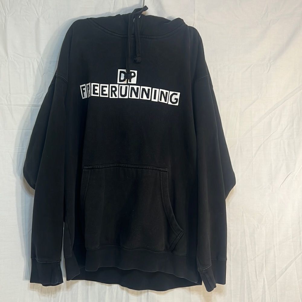 Dp free running mens large sweater with hood‎